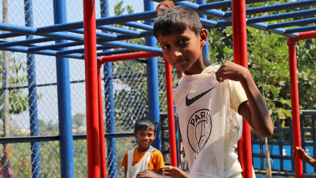 Solar micro-grid installation providing clean power to remote river schools.